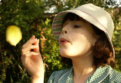 girl with hat