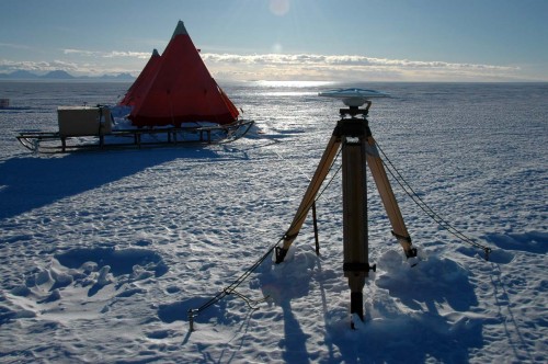 Reference station